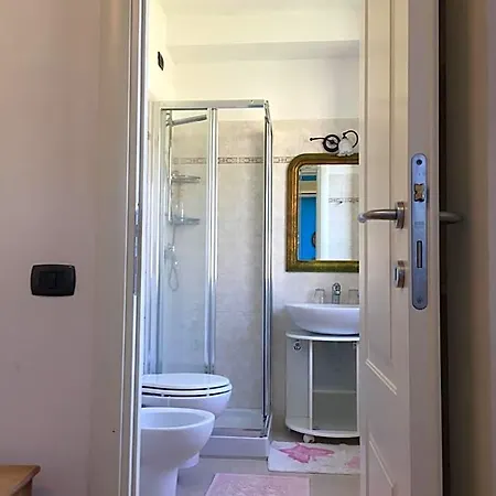 La 4*